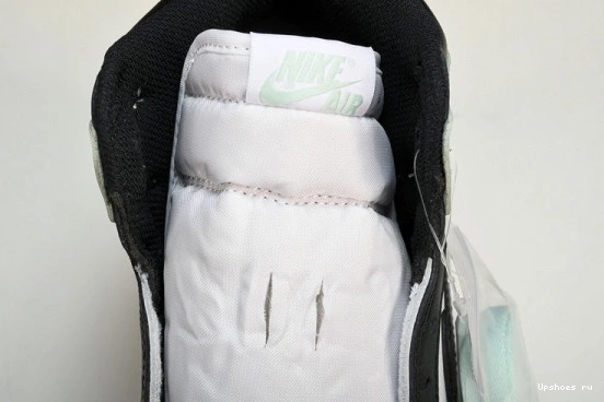 861428-102 861428-102 Retro 1 NRG Jordan Air High OG 0628
